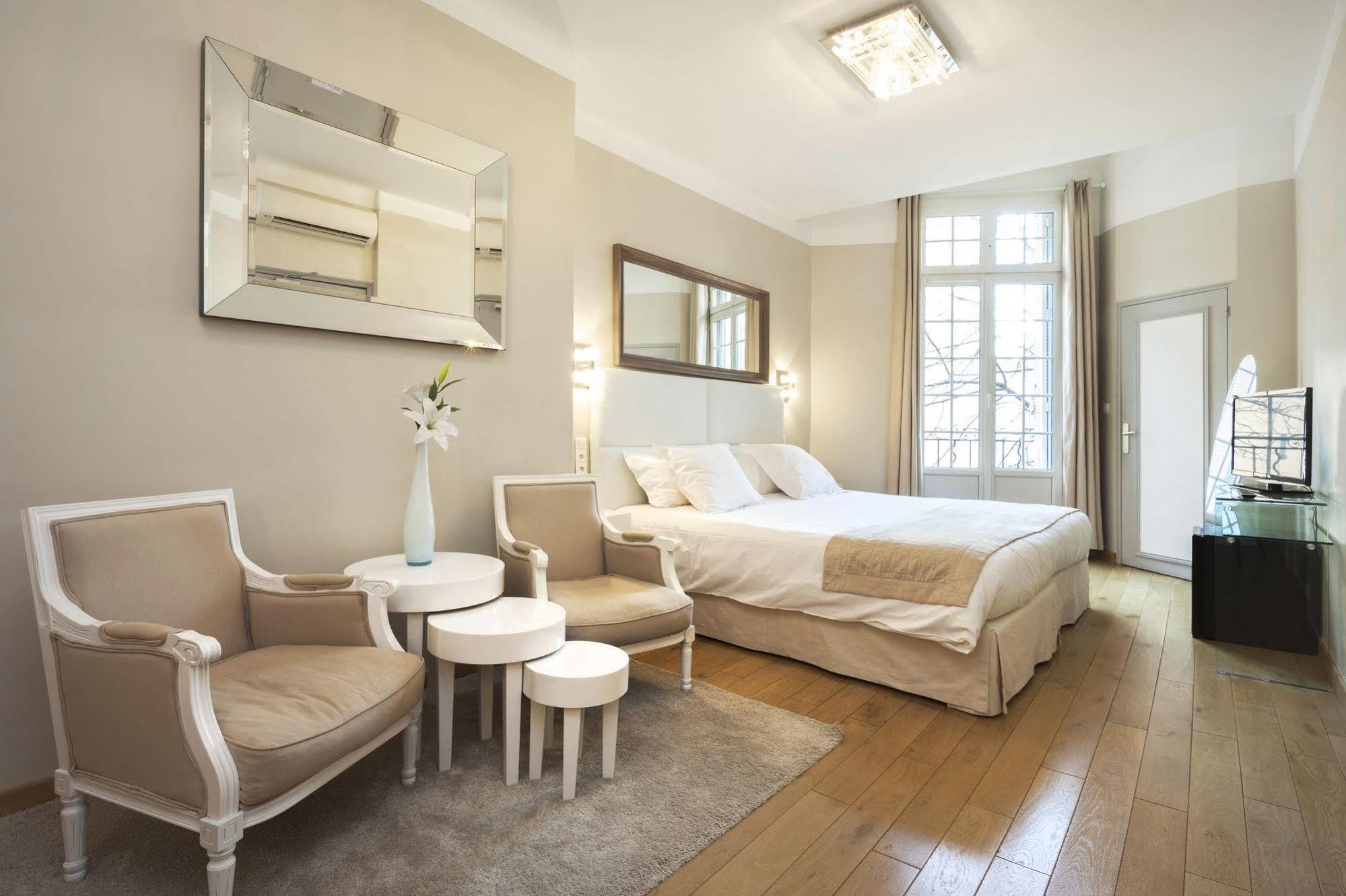 Hotel De France 3*
